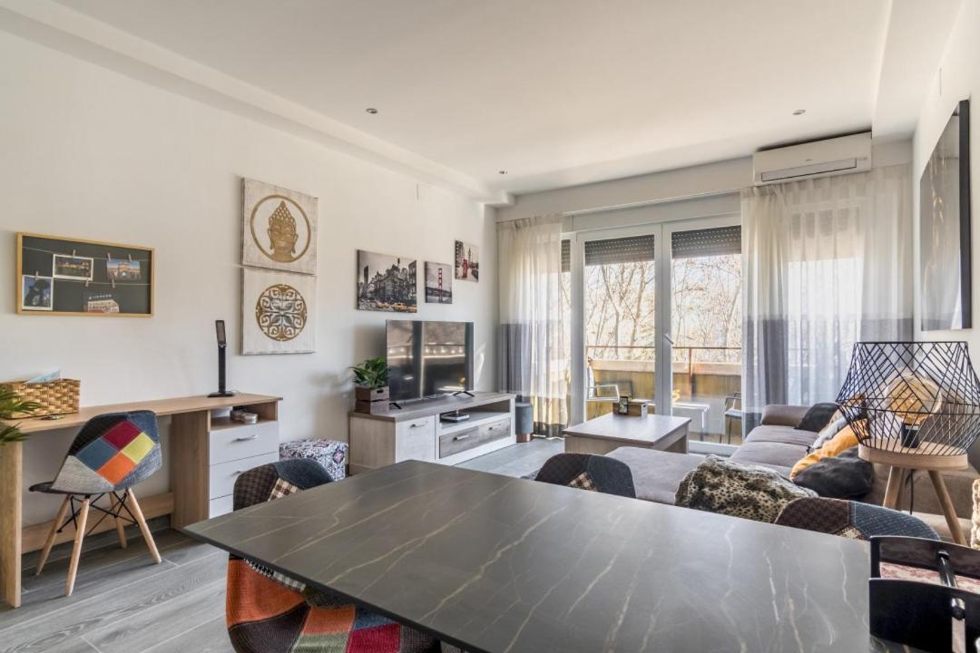 شقة Brigth- Pool Parking-1Bd 1Bth-Prado مدريد المظهر الخارجي الصورة